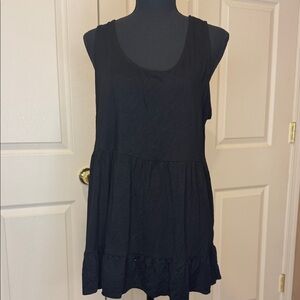 Black Sleeveless Women's Top
